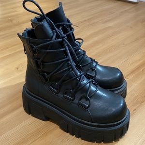 Current Mood black chunky platform boots